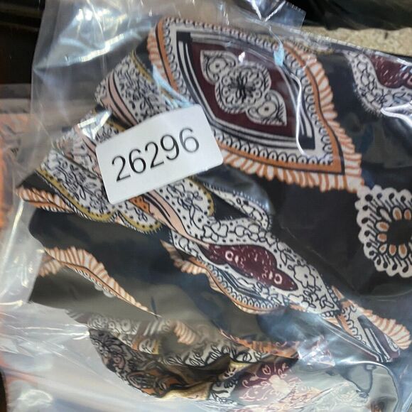 5/$45 Roz & Ali Dress Women M Medium Black Geometric Shift Short Crew Neck - Picture 9 of 9